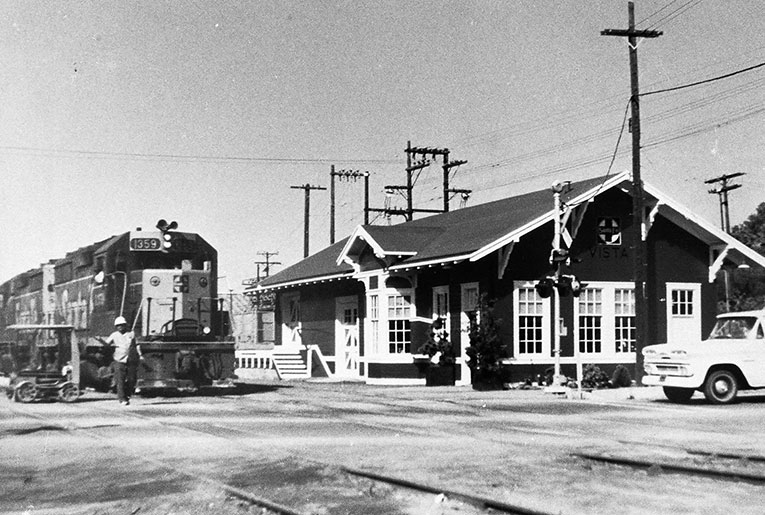 TRAIN-STATION-CIRCA-1950S